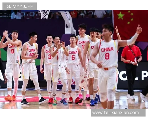 亚运会中国男篮激战中国香港全力争胜展现团队精神与竞技风采